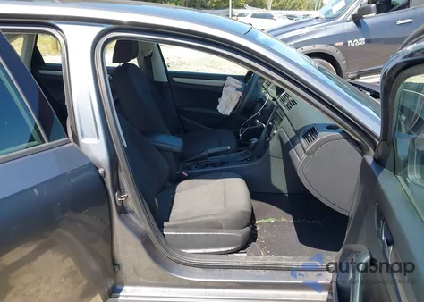 2013 Volkswagen Passat 2.5L S from USA, damaged, VIN 1VWAP7A3XDC038659